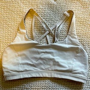 Lululemon Free to Be Bra